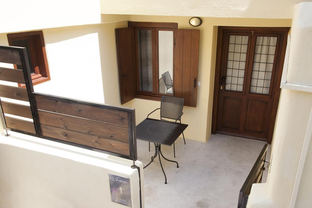 Shalom Luxury Rooms Kondilaki Chrissi Akti Chania Quarto foto